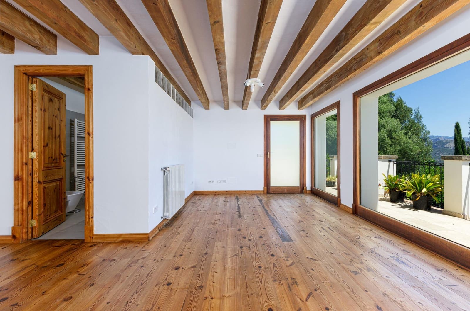 6 bedroom Villa for sale in Esporles with pool garage - € 6,950,000 (Ref: 8458667)