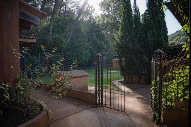 5 bedroom Villa for rent in Esporles with pool - € 8,000 (Ref: 8487390)