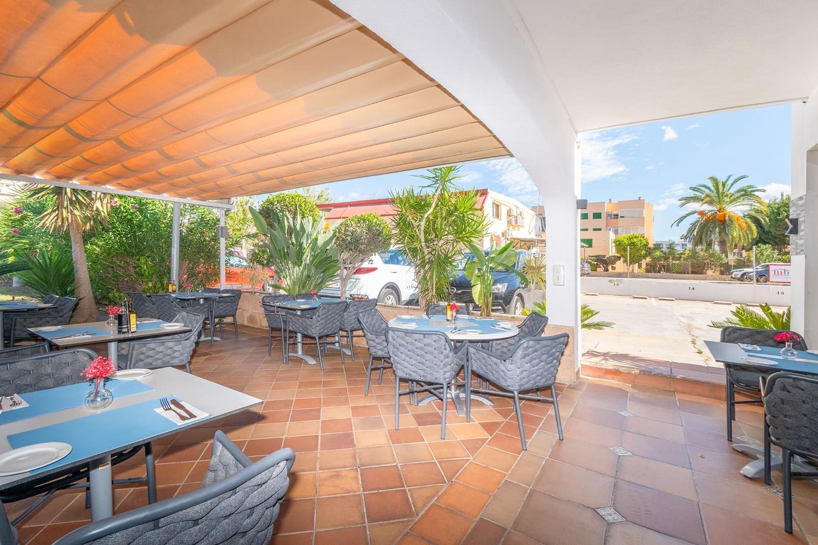 Business for rent in Santa Ponsa - € 5,000 (Ref: 8561591)