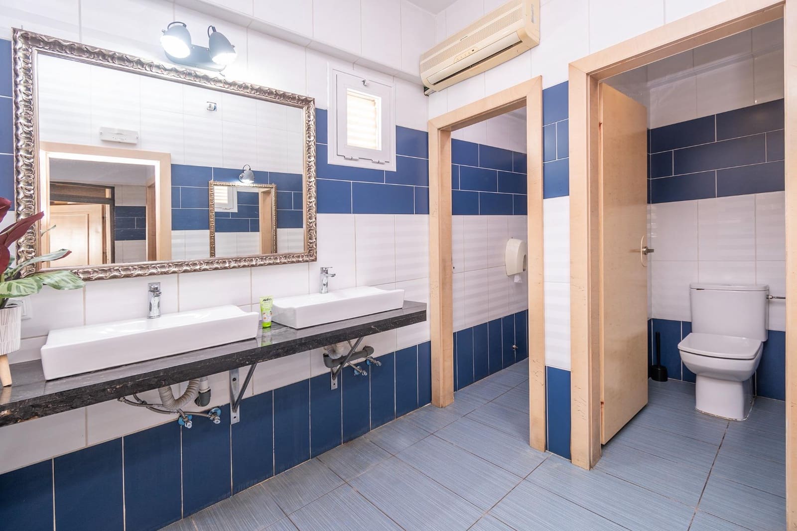 Business for rent in Santa Ponsa - € 5,000 (Ref: 8561591)