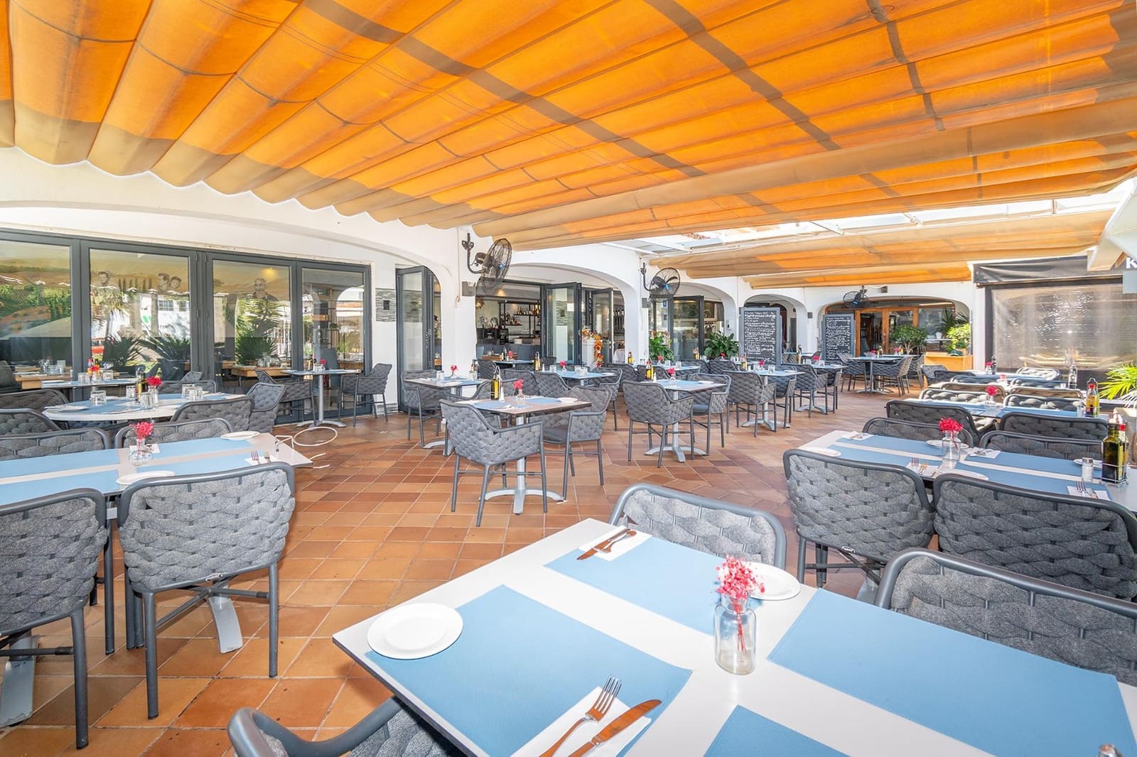 Business for rent in Santa Ponsa - € 5,000 (Ref: 8561591)