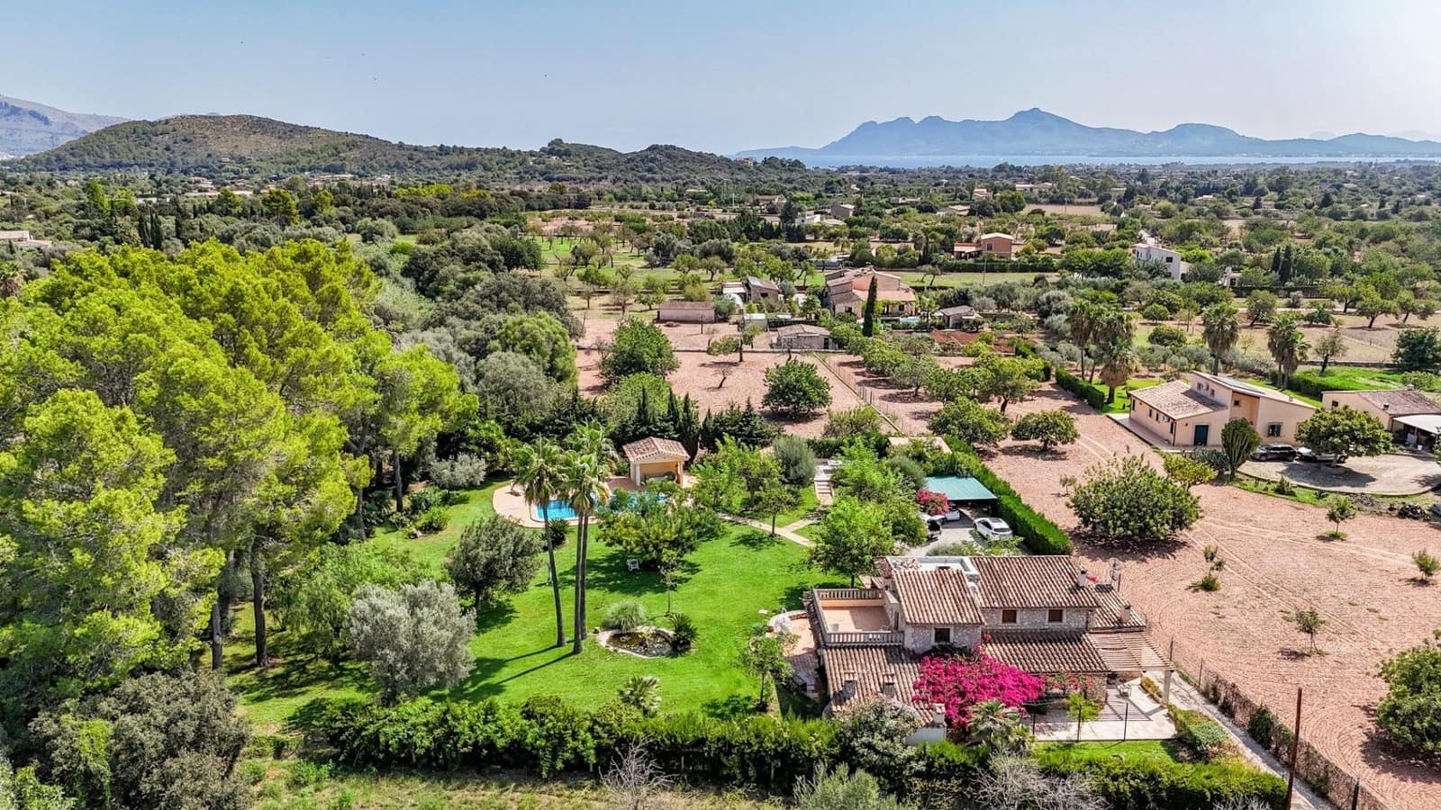 4 soveværelse Finca/Landehus til salg i Pollensa / Pollenca med swimmingpool - € 2.500.000 (Ref: 8591003)