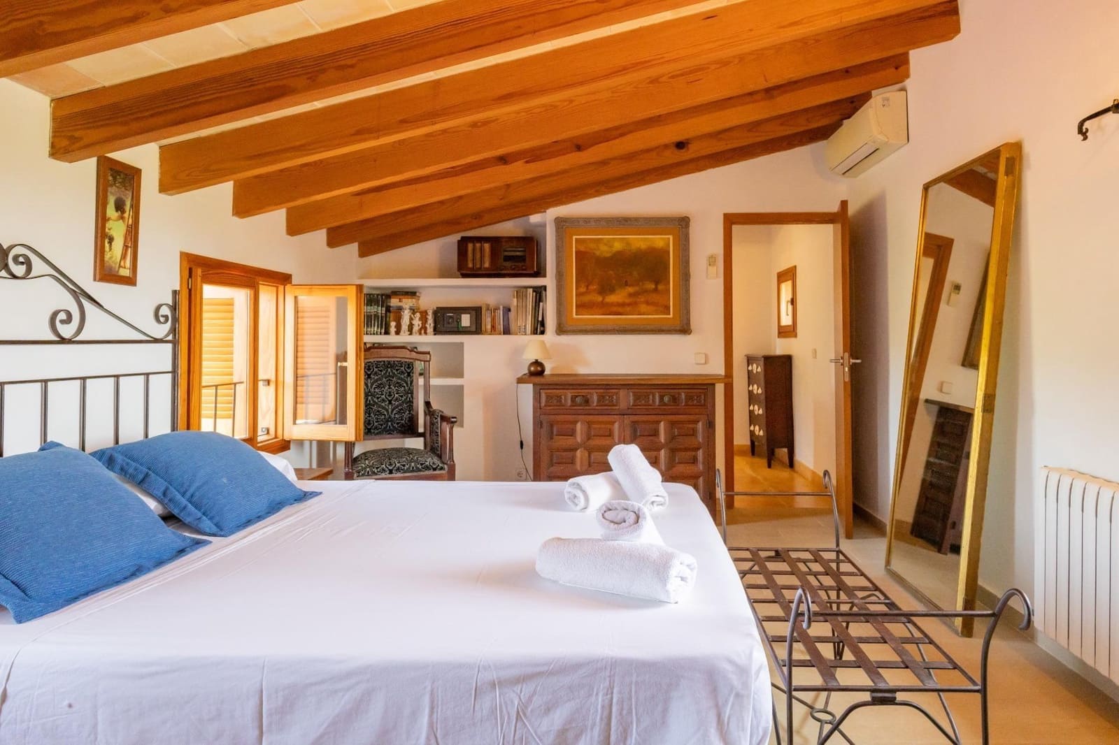 4 soveværelse Finca/Landehus til salg i Pollensa / Pollenca med swimmingpool - € 2.500.000 (Ref: 8591003)