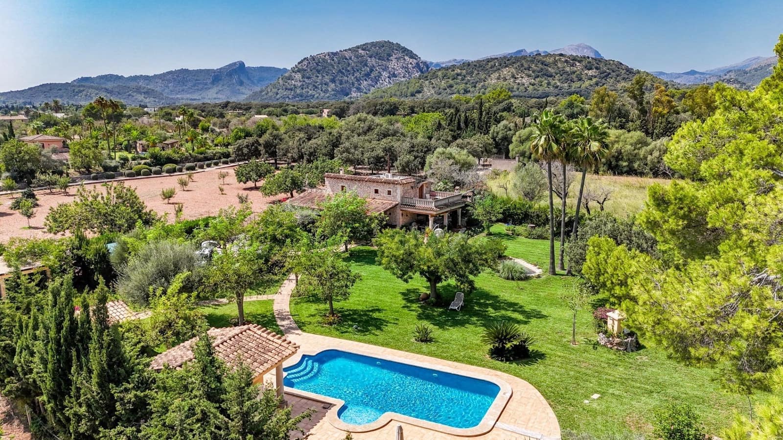 4 soveværelse Finca/Landehus til salg i Pollensa / Pollenca med swimmingpool - € 2.500.000 (Ref: 8591003)