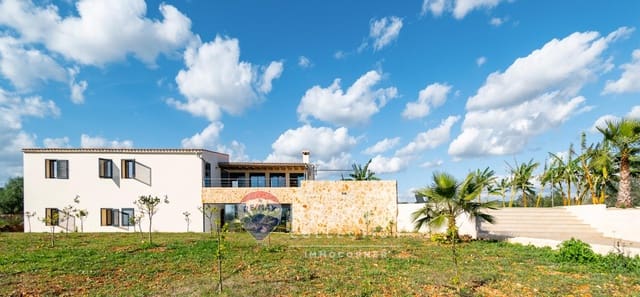 5 bedroom Finca/Country House for sale in Campos with pool garage - € 3,150,000 (Ref: 8701740)