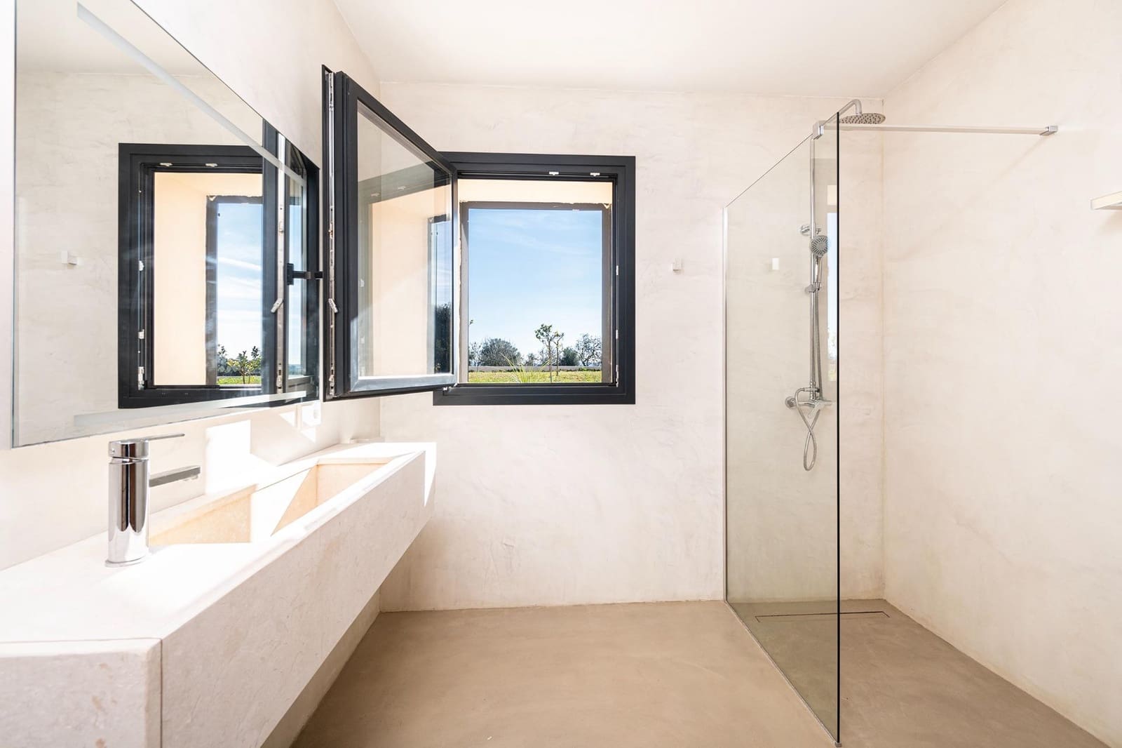 5 soveværelse Finca/Landehus til salg i Campos med swimmingpool garage - € 3.150.000 (Ref: 8701740)