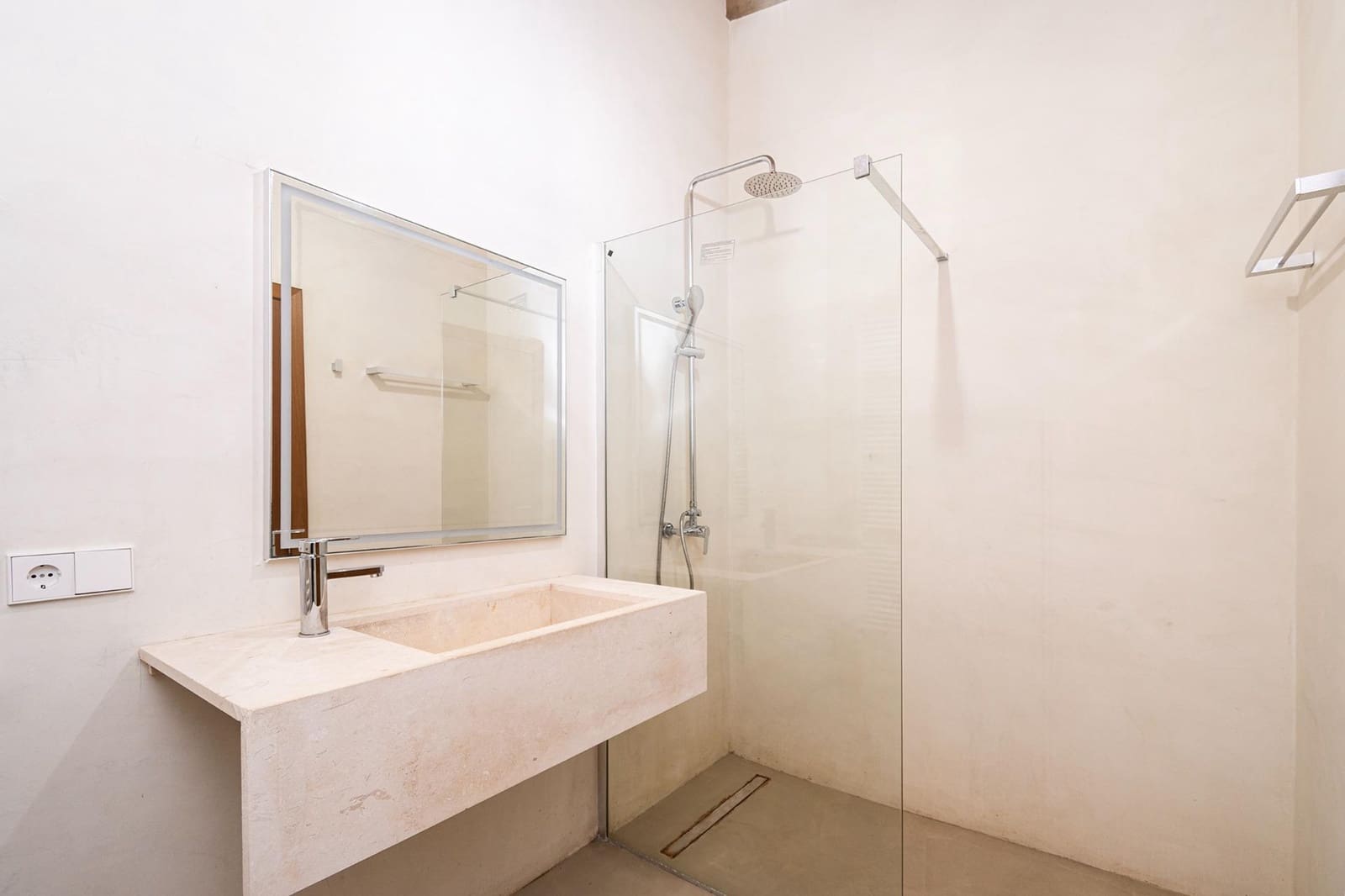 5 soveværelse Finca/Landehus til salg i Campos med swimmingpool garage - € 3.150.000 (Ref: 8701740)