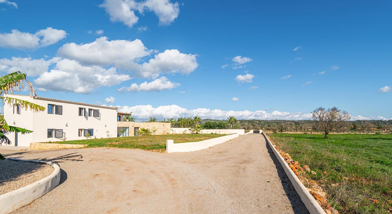 5 soveværelse Finca/Landehus til salg i Campos med swimmingpool garage - € 3.150.000 (Ref: 8701740)