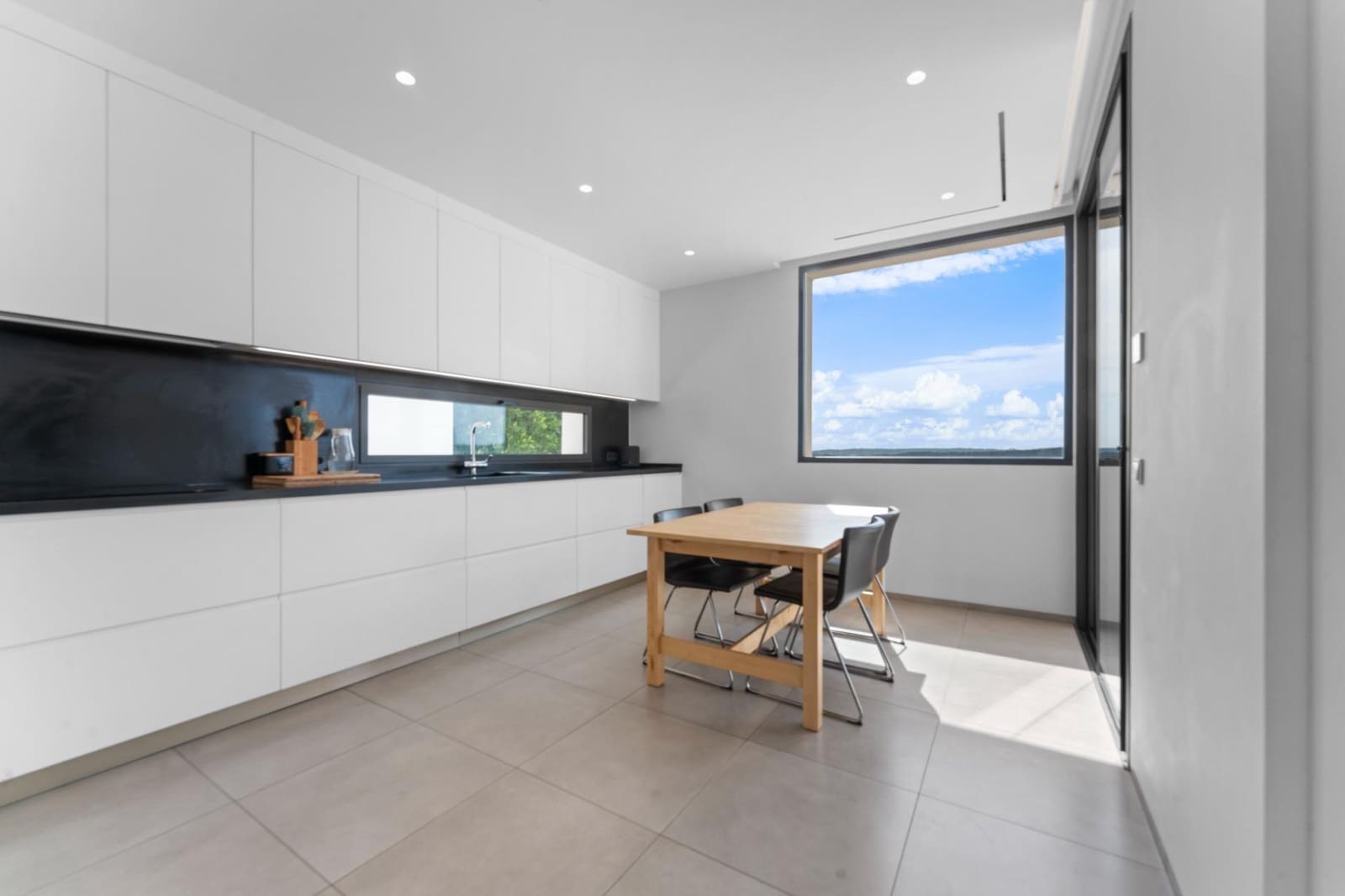 6 soveværelse Villa til salg i Santa Ponsa med swimmingpool garage - € 3.650.000 (Ref: 8940038)