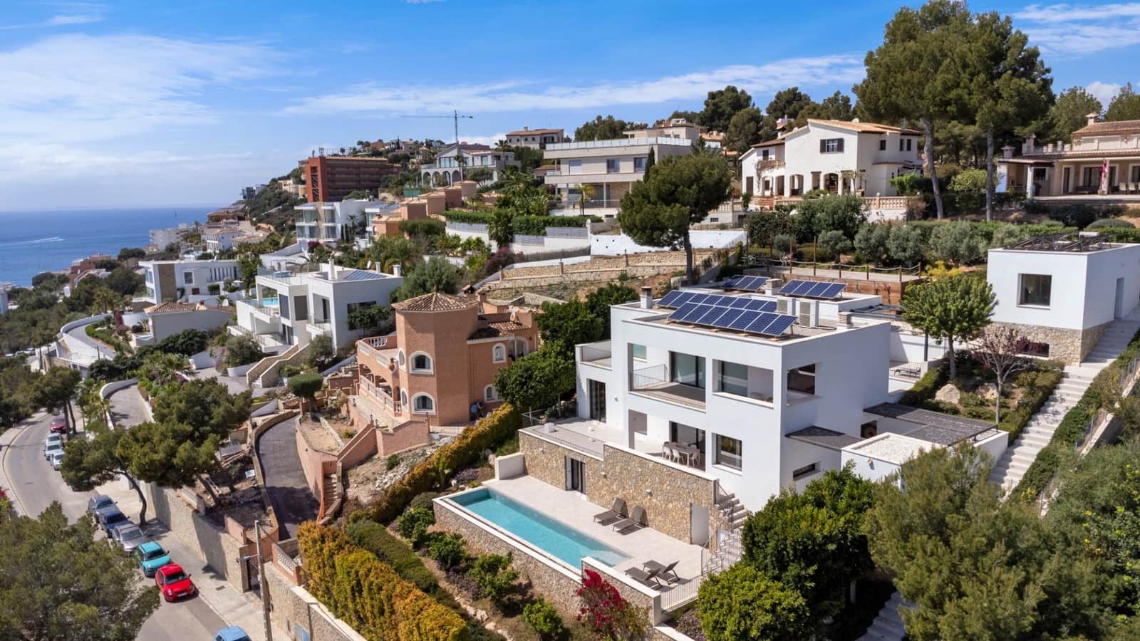 6 soverom Villa til salgs i Santa Ponsa med svømmebasseng garasje - € 3 650 000 (Ref: 8940038)