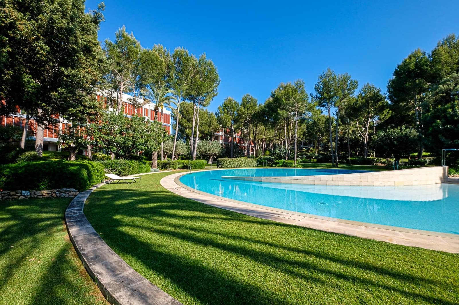 2 soveværelse Penthouse til salg i Calvia med swimmingpool garage - € 2.995.000 (Ref: 8960211)