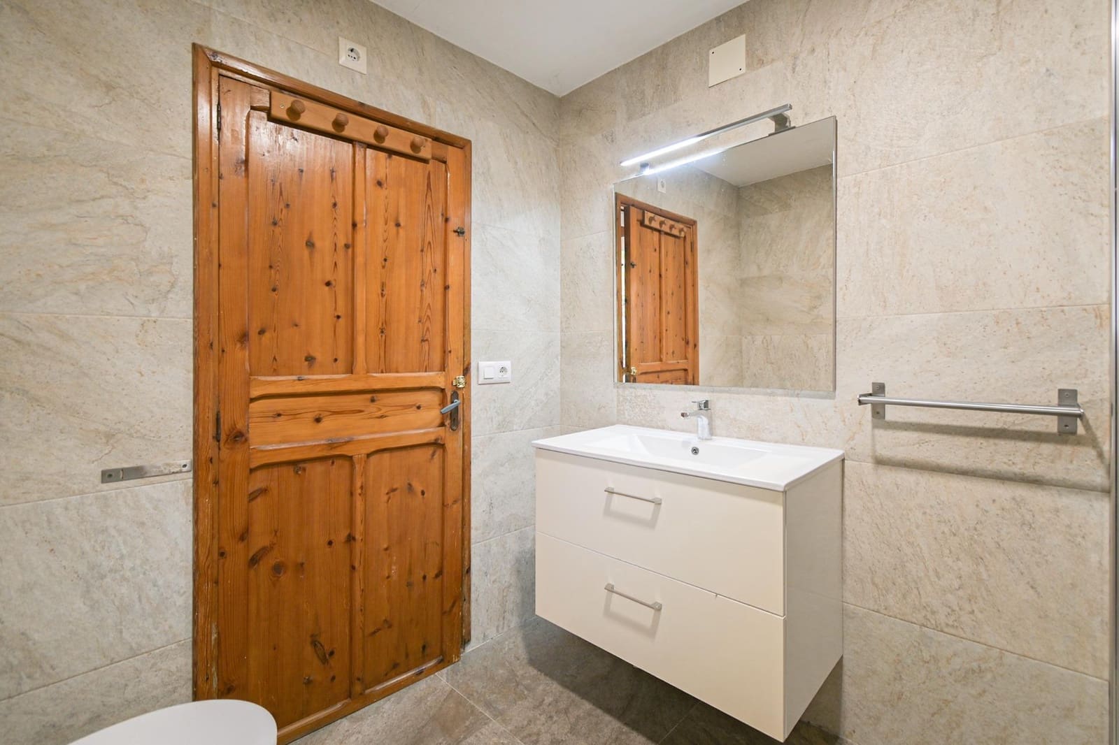 4 soveværelse Byhus til salg i Costitx med garage - € 590.000 (Ref: 8976198)