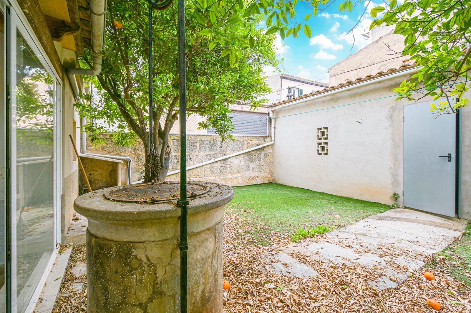 4 soveværelse Byhus til salg i Costitx med garage - € 590.000 (Ref: 8976198)