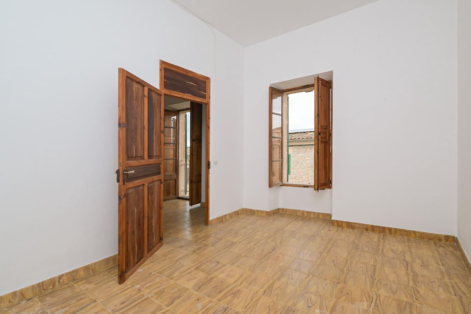 4 soveværelse Byhus til salg i Costitx med garage - € 590.000 (Ref: 8976198)