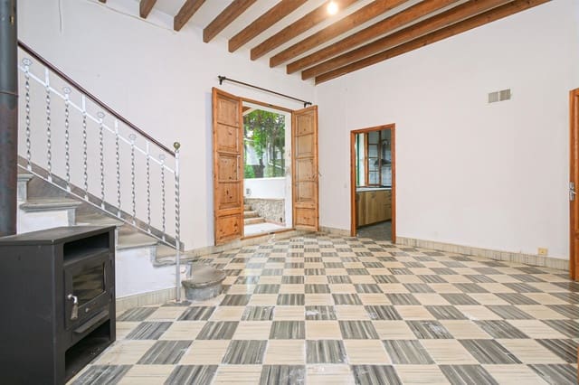 4 soveværelse Byhus til salg i Costitx med garage - € 590.000 (Ref: 8976198)