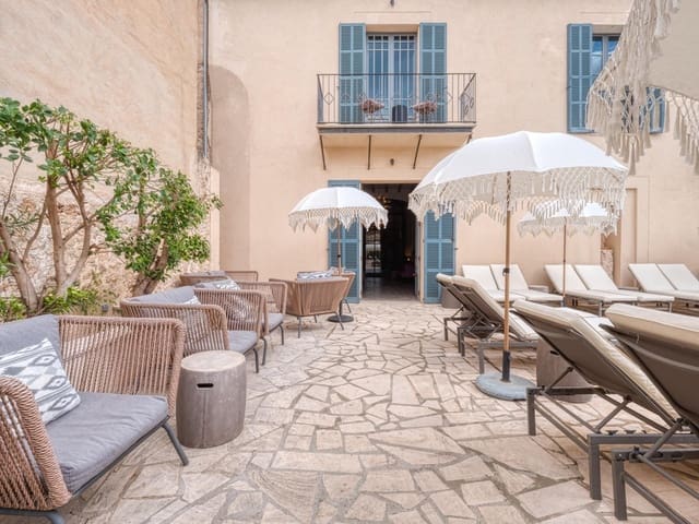 10 quarto Hotel para venda em Sineu - 3 500 000 € (Ref: 8993785)