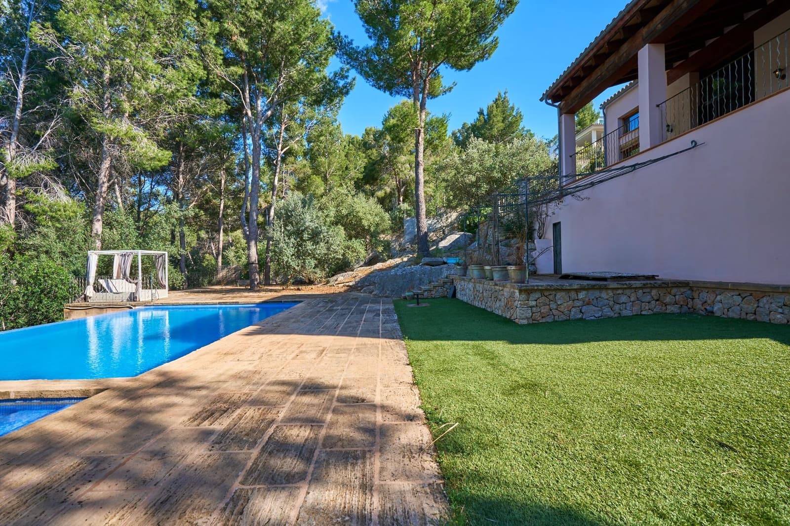 4 bedroom Villa for rent in Esporles with pool garage - € 10,000 (Ref: 9007958)
