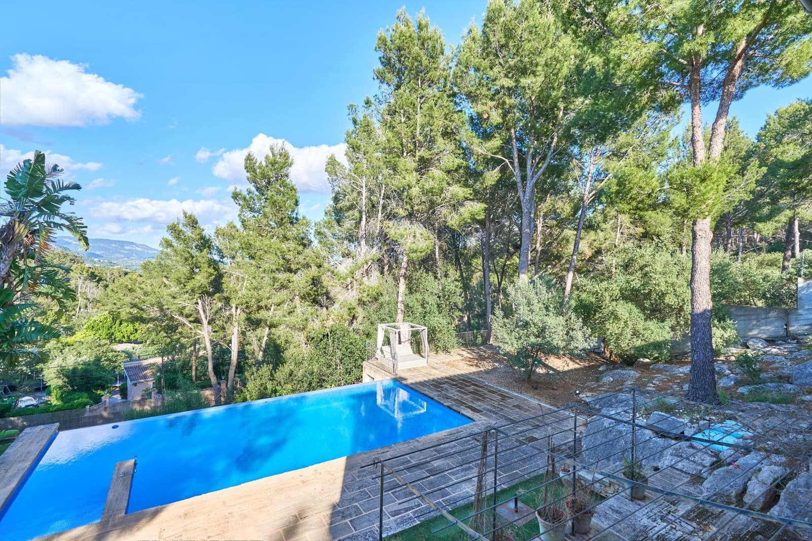 4 bedroom Villa for rent in Esporles with pool garage - € 10,000 (Ref: 9007958)