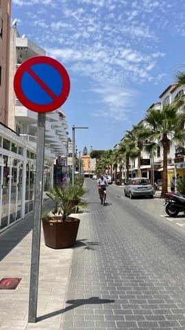 Commercial for sale in Cala Millor, Son Servera - € 1,061,000 (Ref: 9060365)