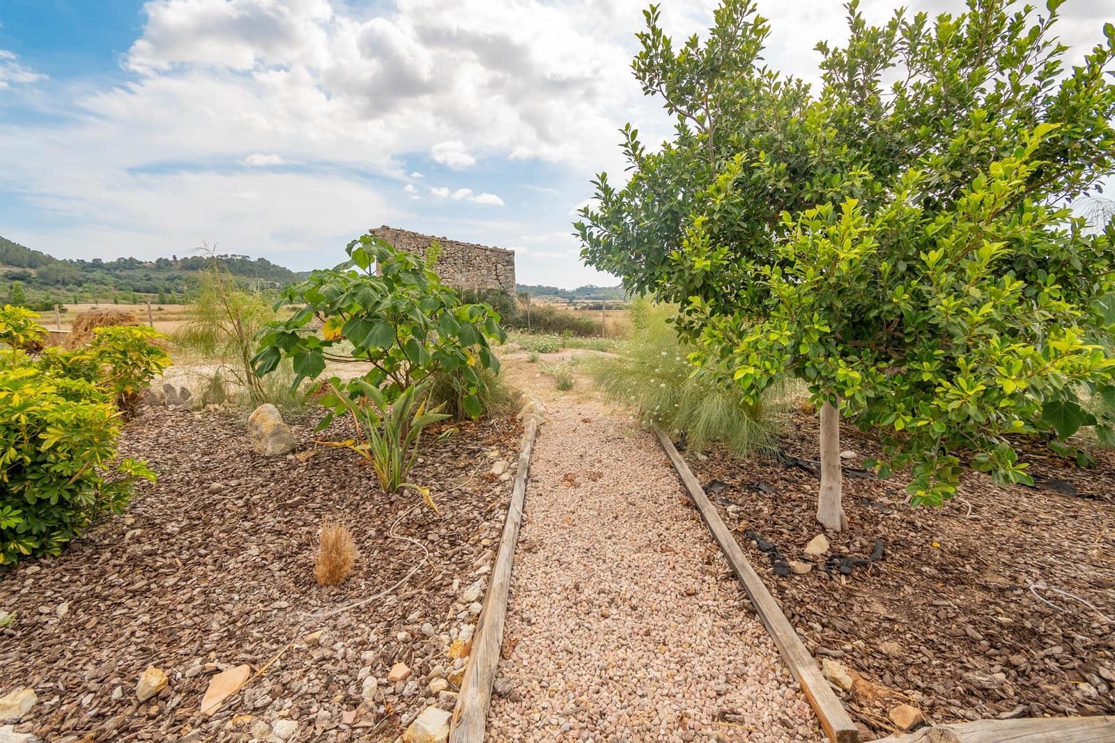 2 soveværelse Finca/Landehus til salg i Sant Joan med swimmingpool garage - € 1.150.000 (Ref: 9077980)