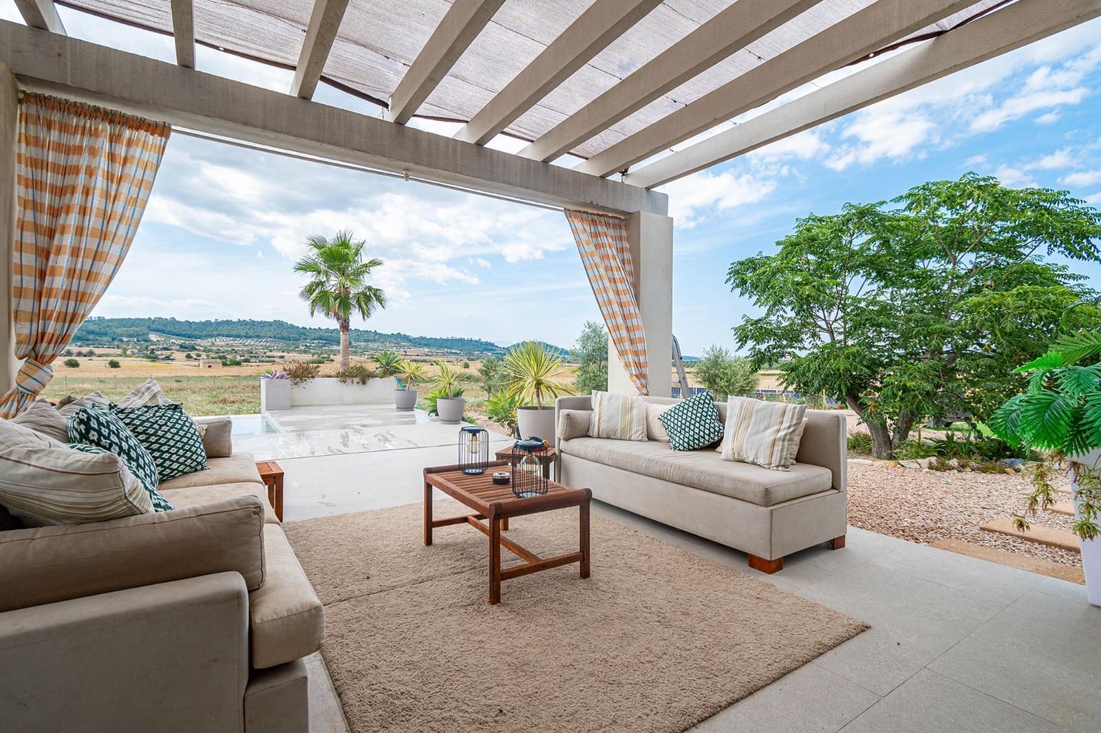 2 bedroom Finca/Country House for sale in Sant Joan with pool garage - € 1,150,000 (Ref: 9077980)