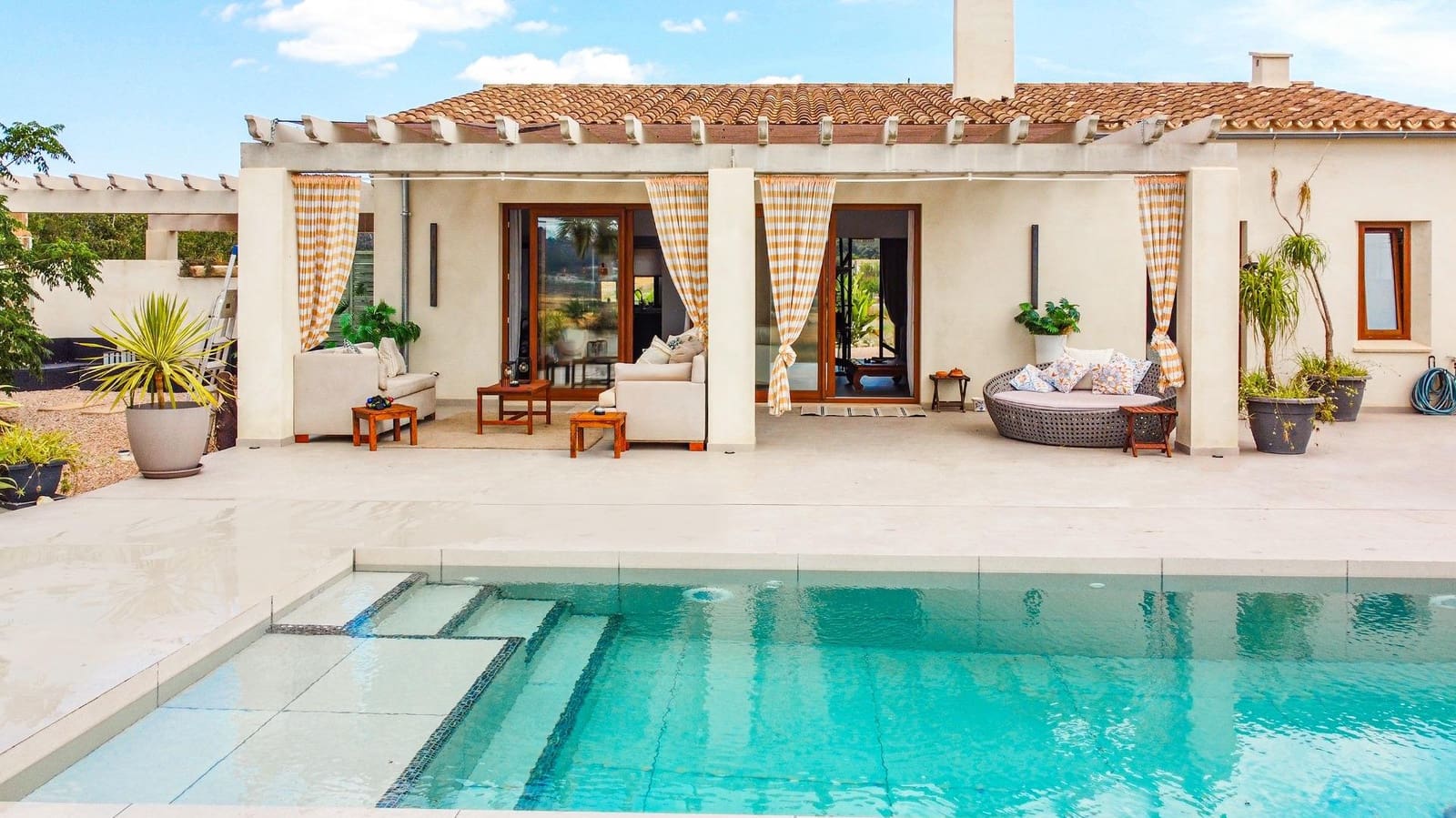2 bedroom Finca/Country House for sale in Sant Joan with pool garage - € 1,150,000 (Ref: 9077980)