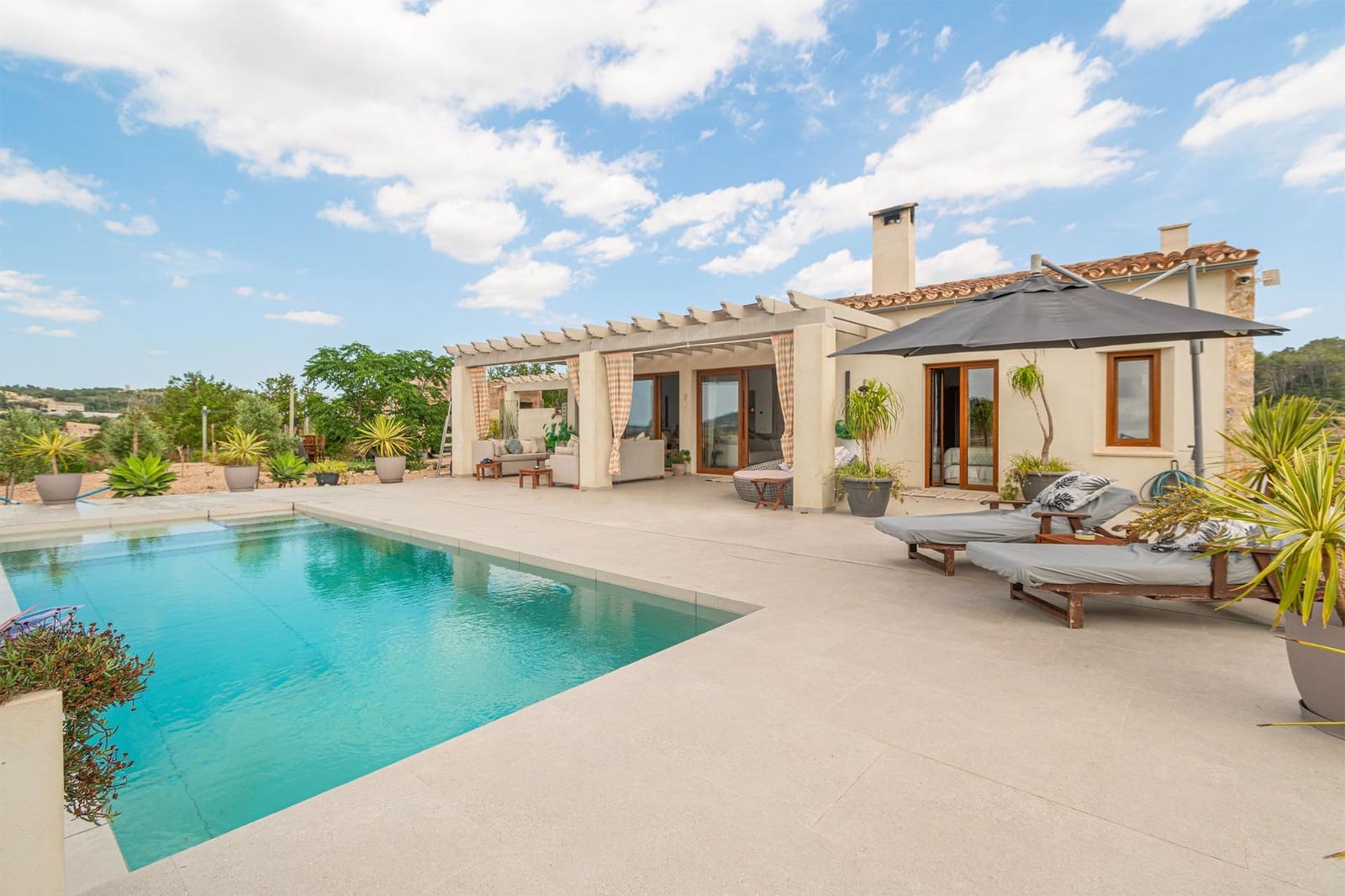 2 bedroom Finca/Country House for sale in Sant Joan with pool garage - € 1,150,000 (Ref: 9077980)