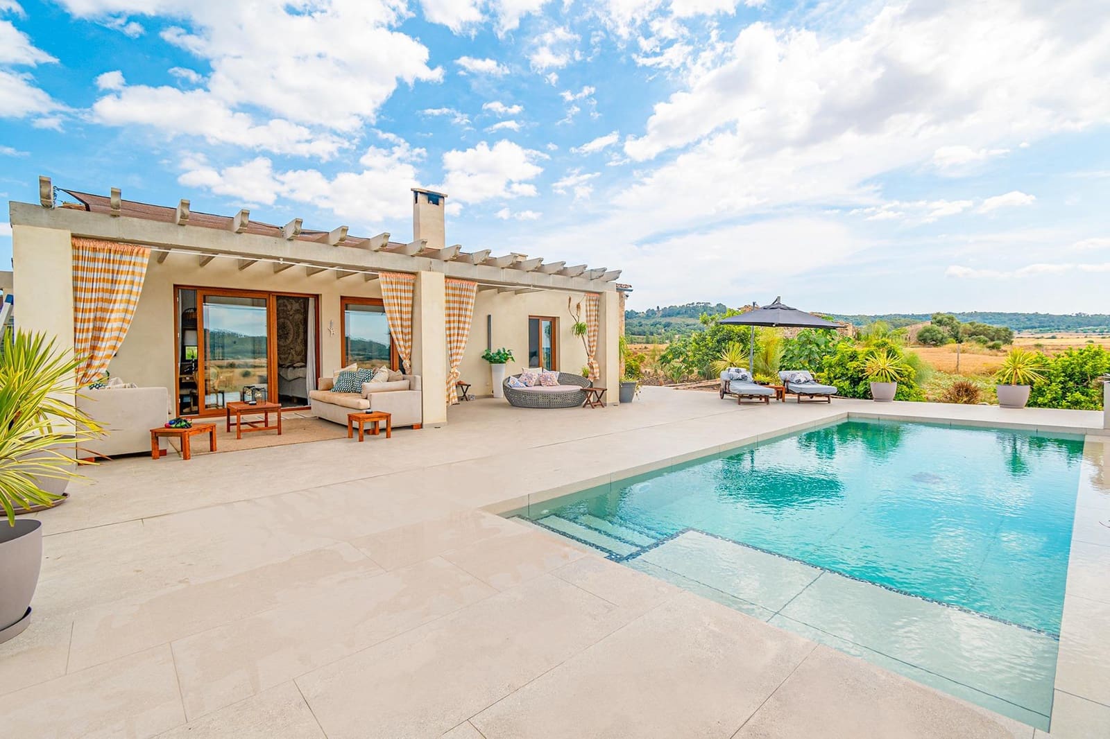 2 bedroom Finca/Country House for sale in Sant Joan with pool garage - € 1,150,000 (Ref: 9077980)