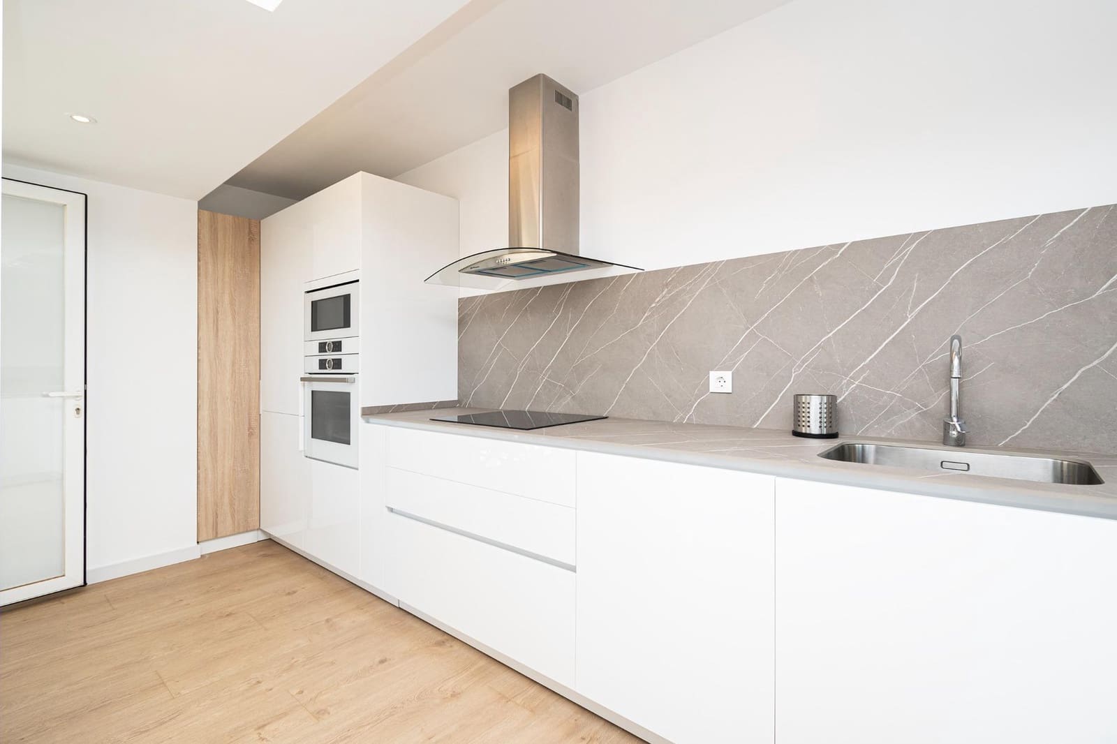 Ático de 2 habitaciones en Palma de Mallorca en venta con garaje - 575.000 € (Ref: 9142904)