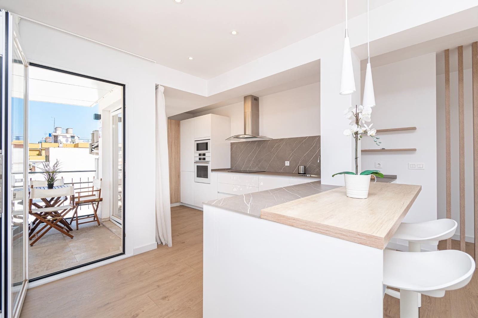 Ático de 2 habitaciones en Palma de Mallorca en venta con garaje - 575.000 € (Ref: 9142904)