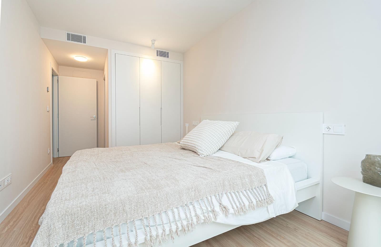 Appartement de 2 chambres à louer à Palma de Mallorca avec piscine garage - 2 500 € (Ref: 9145565)