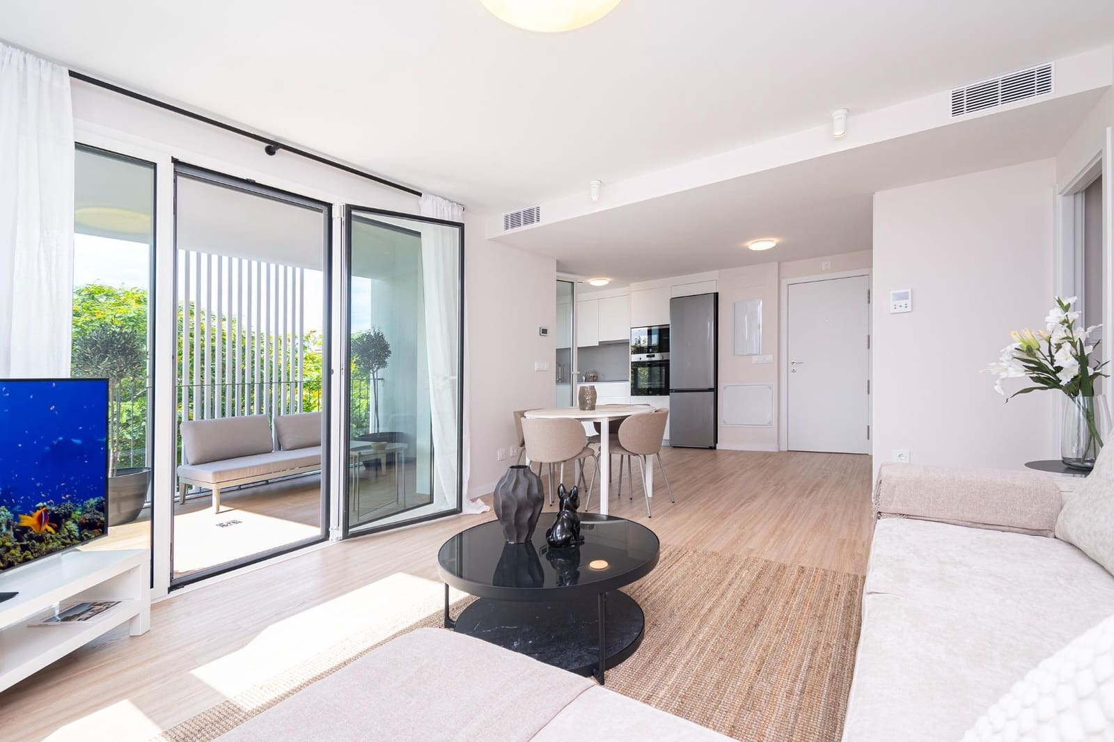 Appartement de 2 chambres à louer à Palma de Mallorca avec piscine garage - 2 500 € (Ref: 9145565)