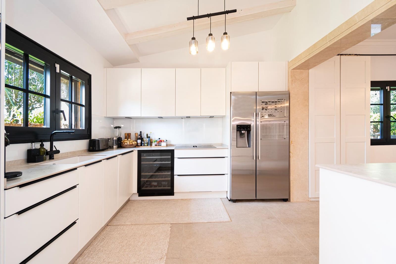 8 soveværelse Finca/Landehus til salg i Binissalem med swimmingpool - € 3.900.000 (Ref: 9152209)