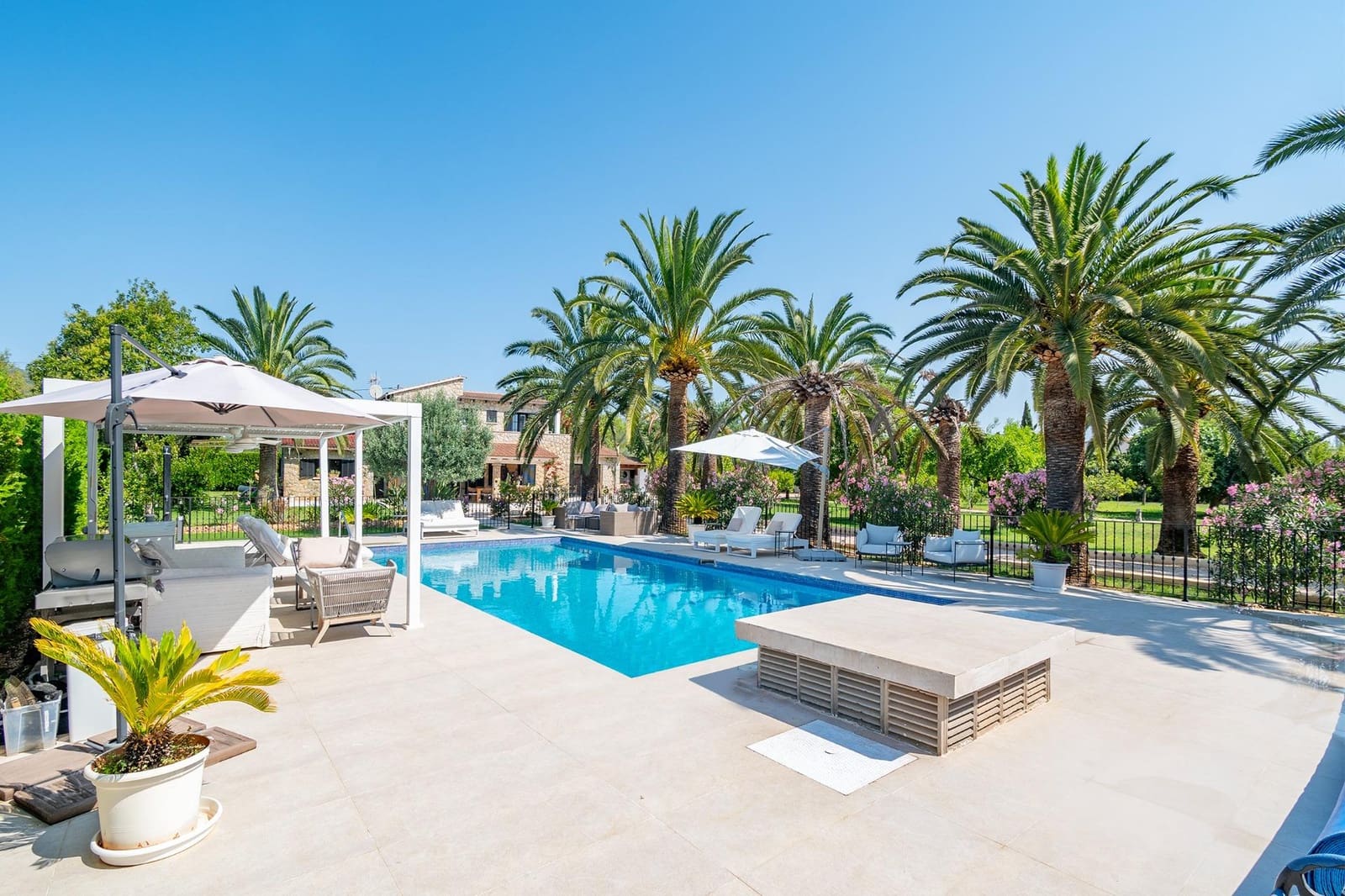 8 soveværelse Finca/Landehus til salg i Binissalem med swimmingpool - € 3.900.000 (Ref: 9152209)