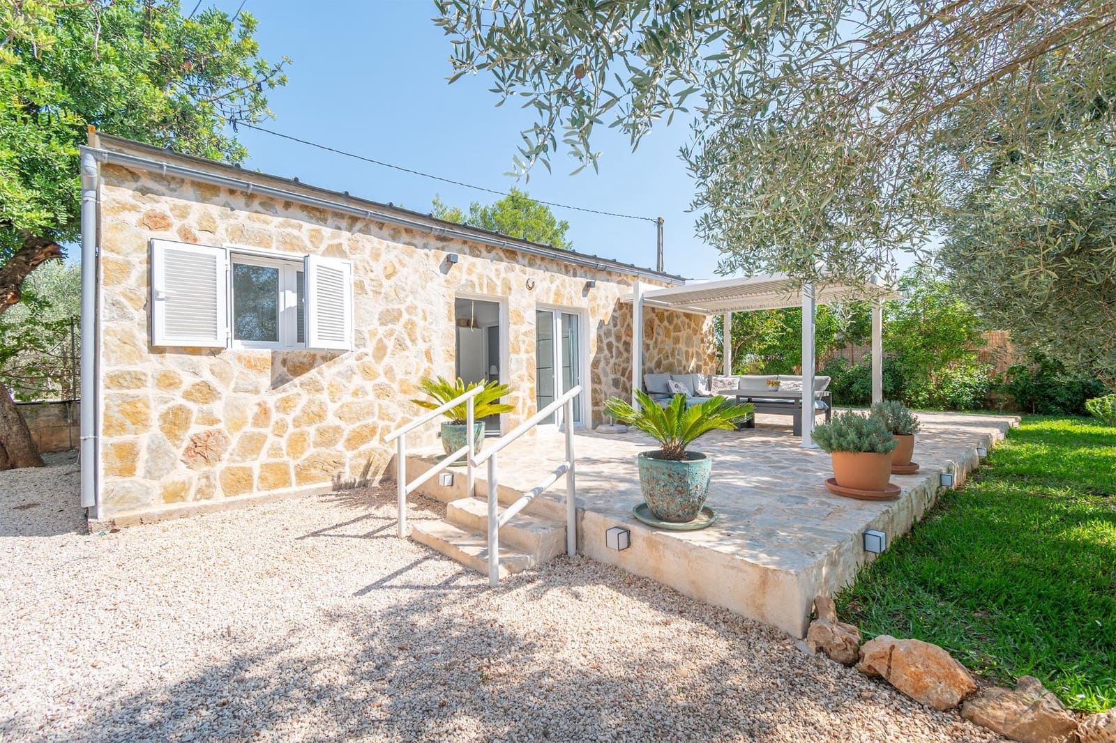 8 soveværelse Finca/Landehus til salg i Binissalem med swimmingpool - € 3.900.000 (Ref: 9152209)