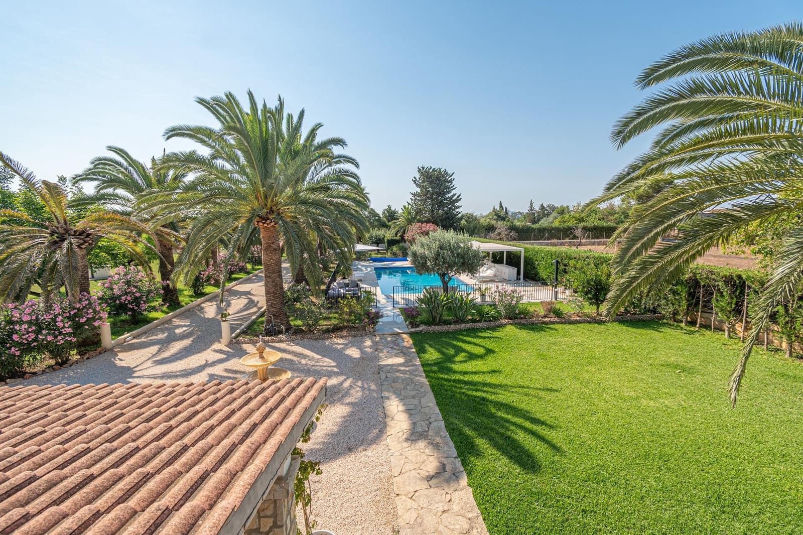 8 soveværelse Finca/Landehus til salg i Binissalem med swimmingpool - € 3.900.000 (Ref: 9152209)