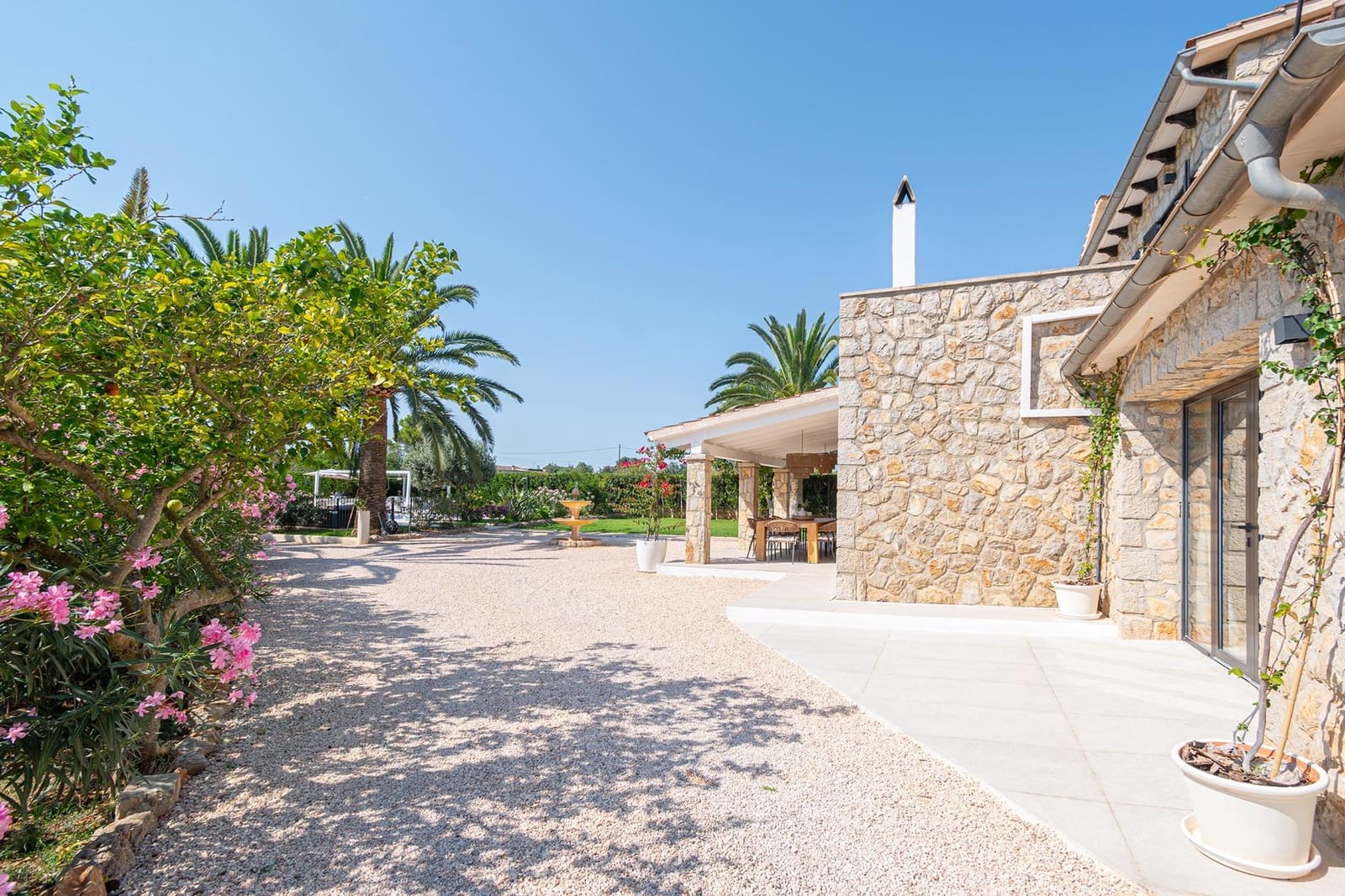 8 soveværelse Finca/Landehus til salg i Binissalem med swimmingpool - € 3.900.000 (Ref: 9152209)