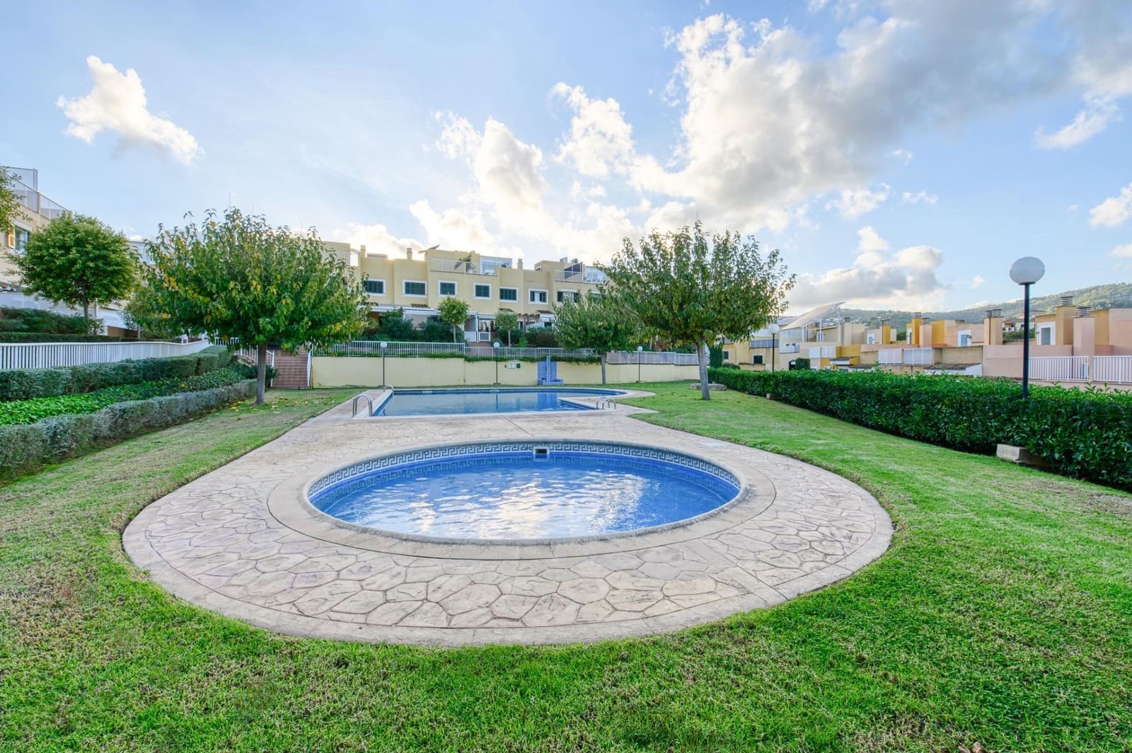 3 sypialnia Dom szeregowy na sprzedaż w Palma de Mallorca z basenem garażem - 940 000 € (Ref: 9165815)