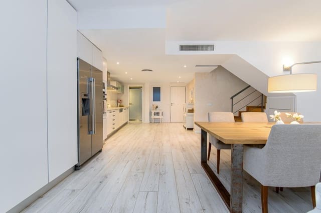 3 quarto Moradia em Banda para venda em Son Rapinya, Palma de Mallorca com piscina garagem - 940 000 € (Ref: 9165815)