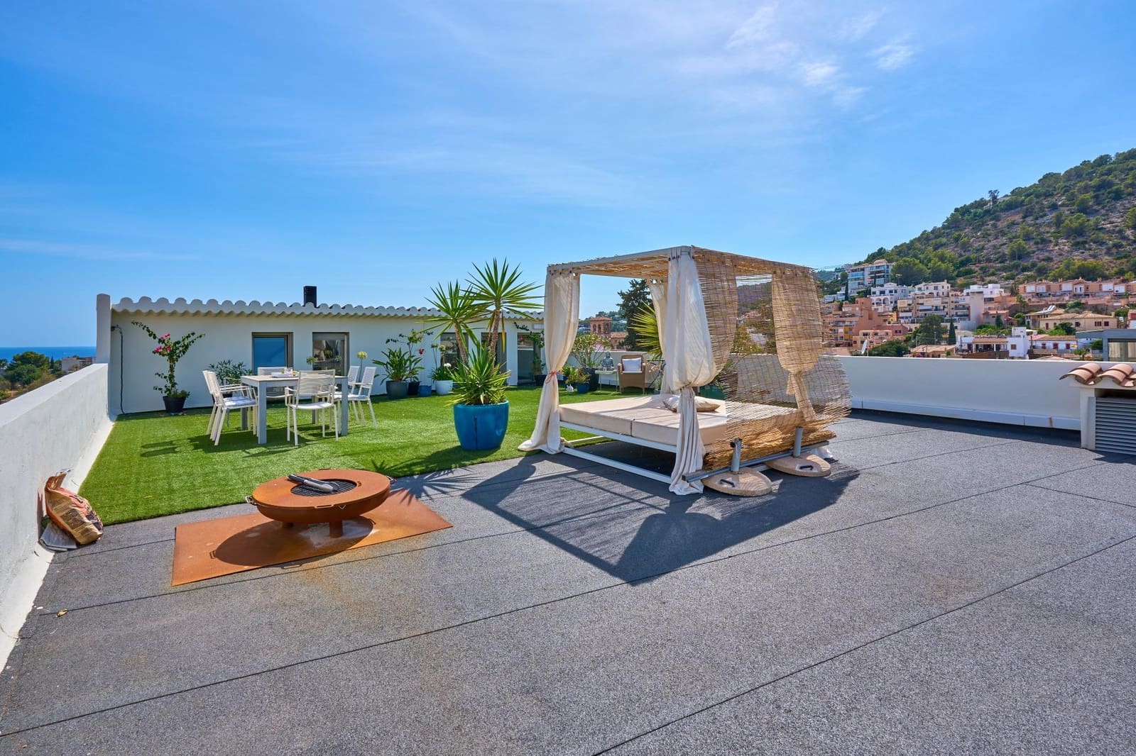 2 bedroom Loft for sale in Genova with garage - € 1,900,000 (Ref: 9176482)