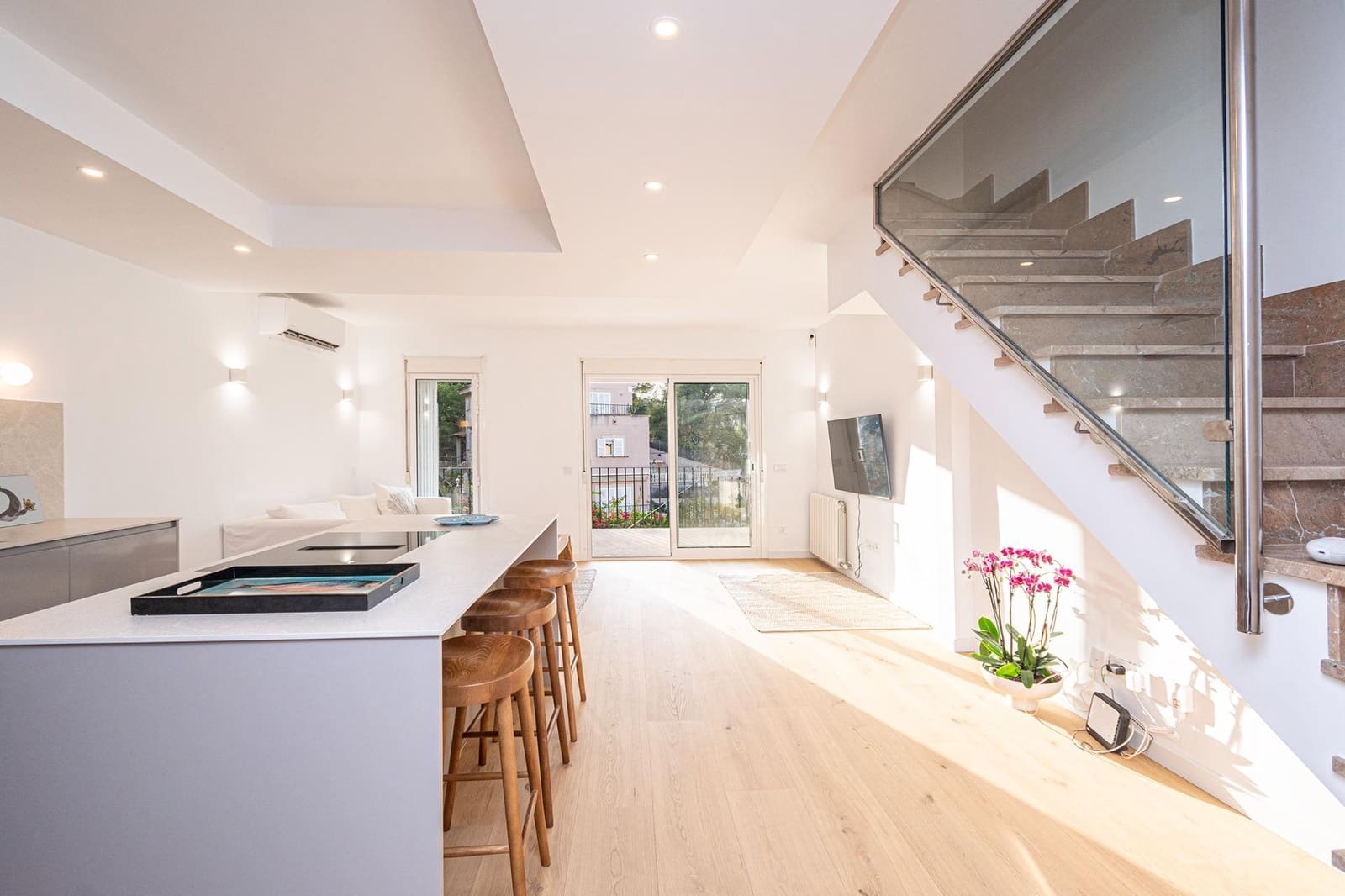 2 bedroom Apartment for rent in Palma de Mallorca with pool garage - € 2,400 (Ref: 9195566)