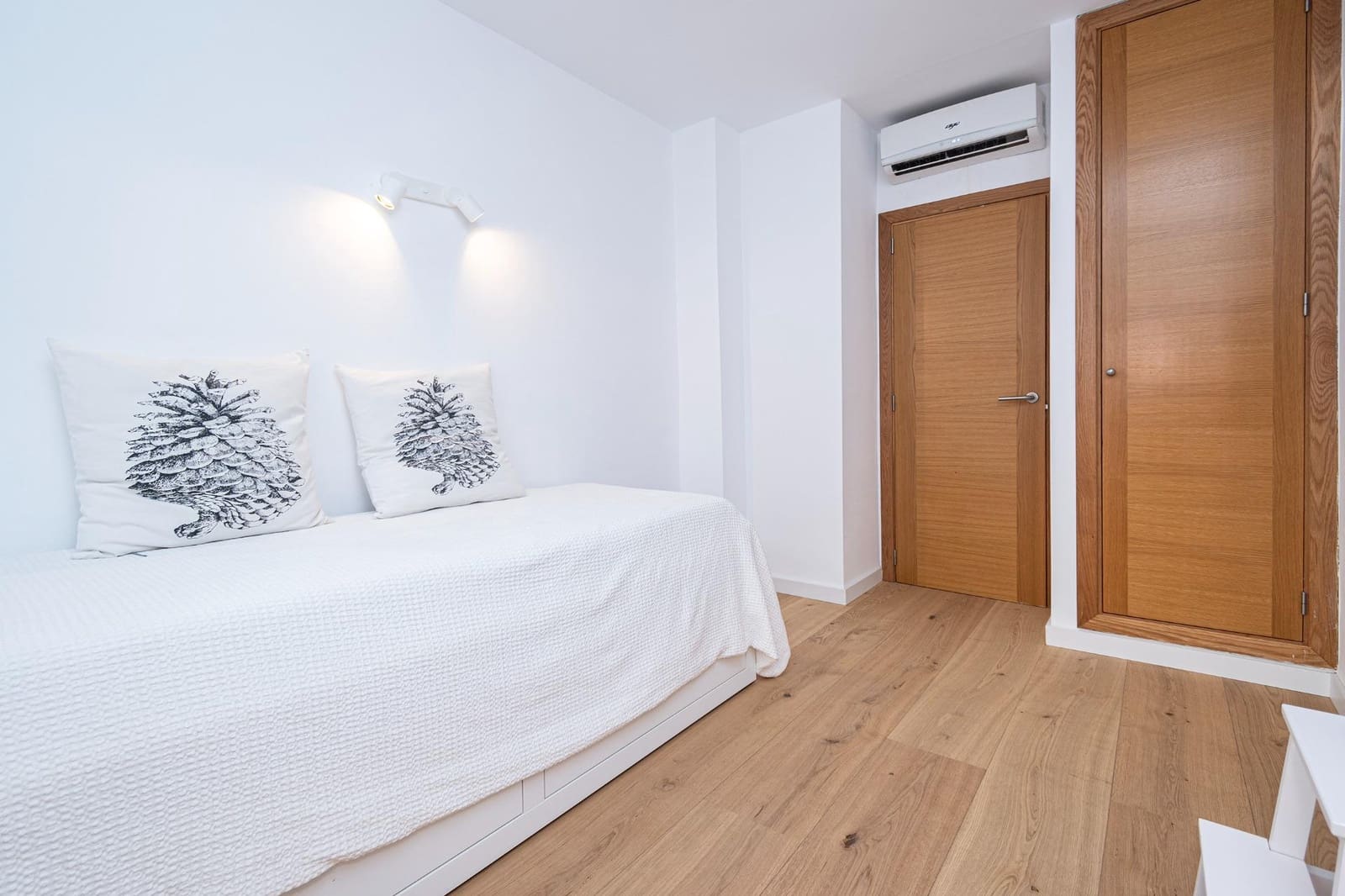 2 bedroom Apartment for rent in Palma de Mallorca with pool garage - € 2,400 (Ref: 9195566)