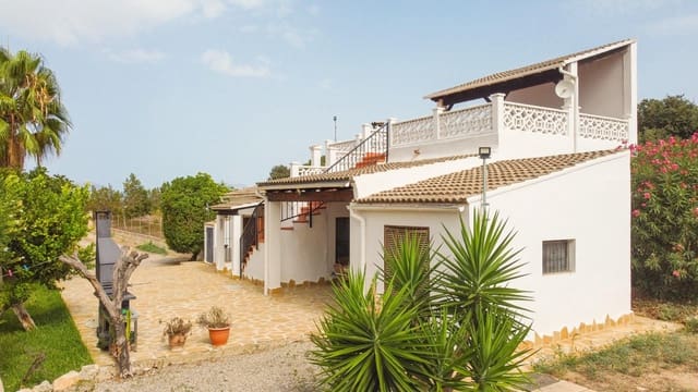 3 bedroom Finca/Country House for rent in Santa Margalida with pool - € 2,200 (Ref: 9197764)