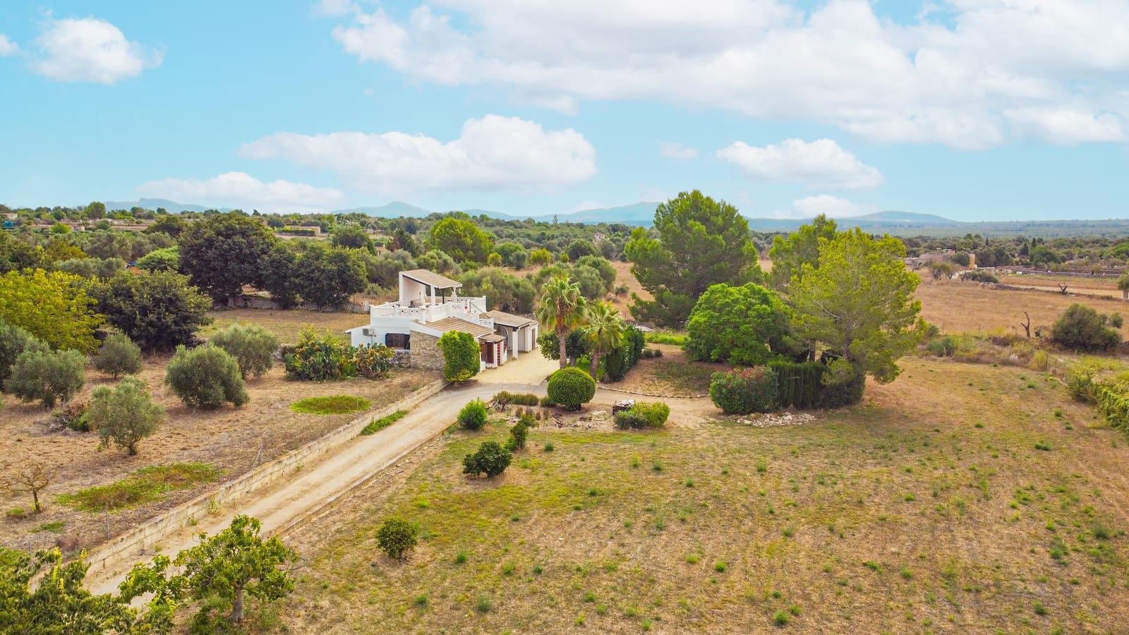 3 soveværelse Finca/Landehus til leje i Santa Margalida med swimmingpool - € 2.200 (Ref: 9197764)