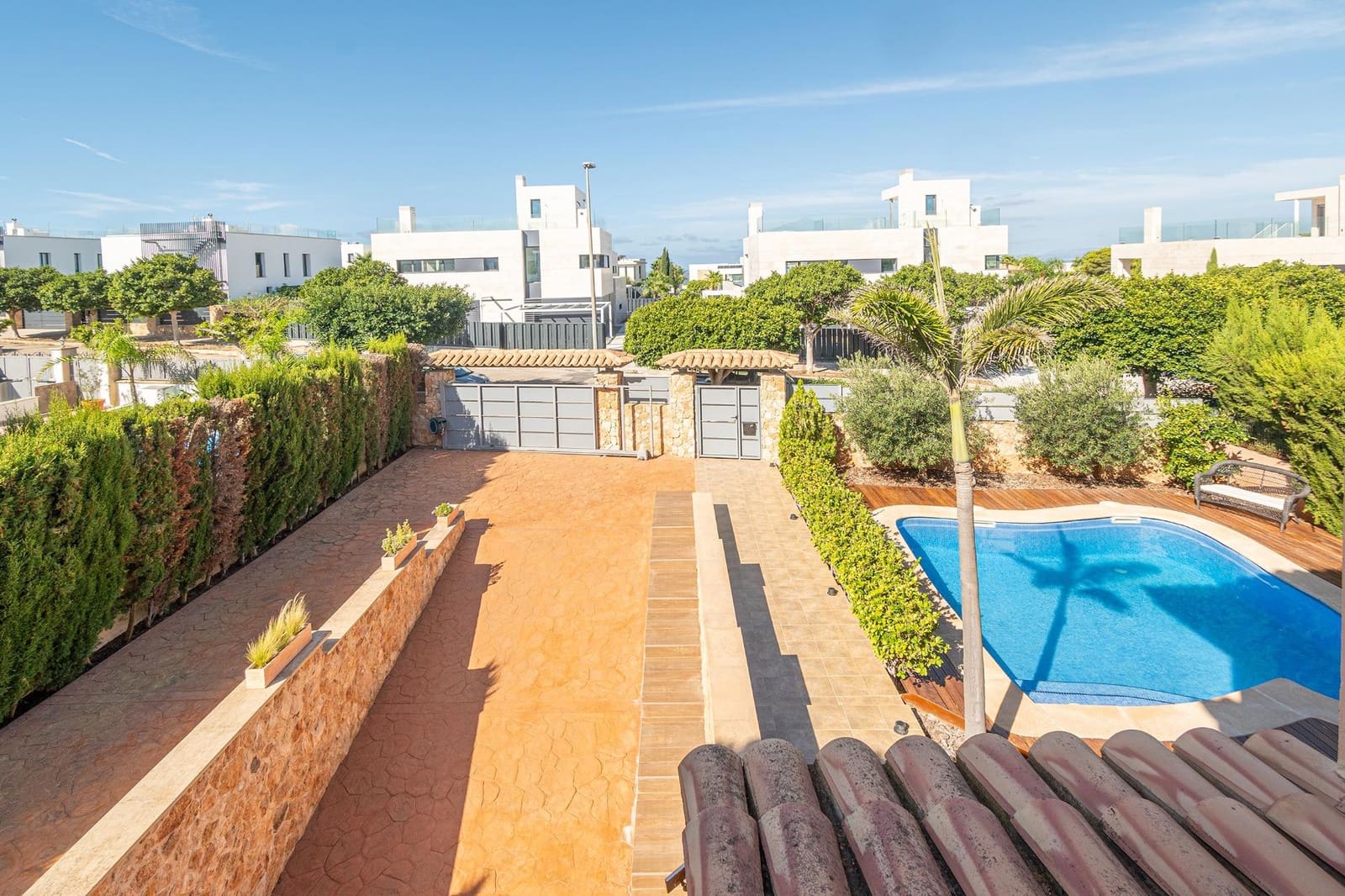 5 soveværelse Semi-Rækkehus til salg i Puig de Ros med swimmingpool garage - € 1.200.000 (Ref: 9233014)
