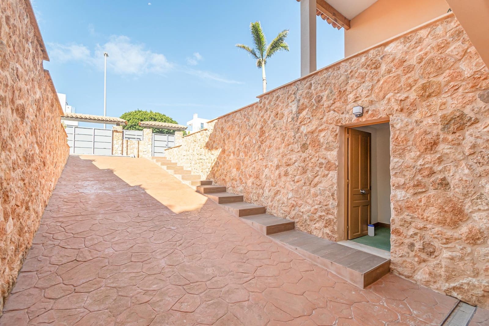 5 soveværelse Semi-Rækkehus til salg i Puig de Ros med swimmingpool garage - € 1.200.000 (Ref: 9233014)