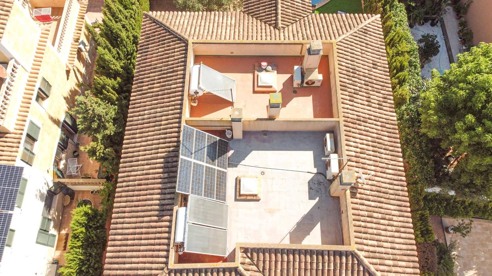 5 soveværelse Semi-Rækkehus til salg i Puig de Ros med swimmingpool garage - € 1.200.000 (Ref: 9233014)