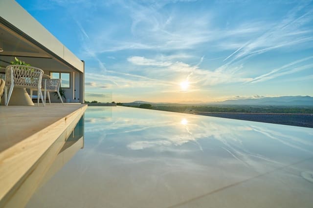 4 bedroom Villa for rent in Costitx with pool garage - € 6,500 (Ref: 9264579)