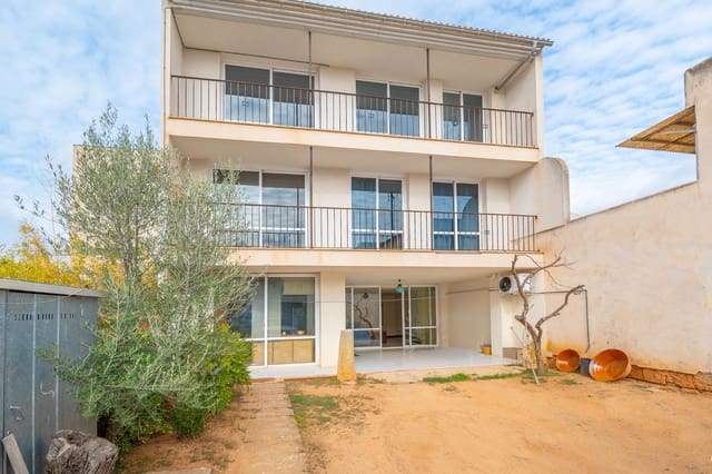 6 bedroom Terraced Villa for sale in Llucmajor - € 982,000 (Ref: 9301072)