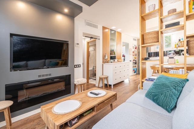 1 bedroom Flat for sale in Santa Ponsa, Calvià - € 300,000 (Ref: 9342098)